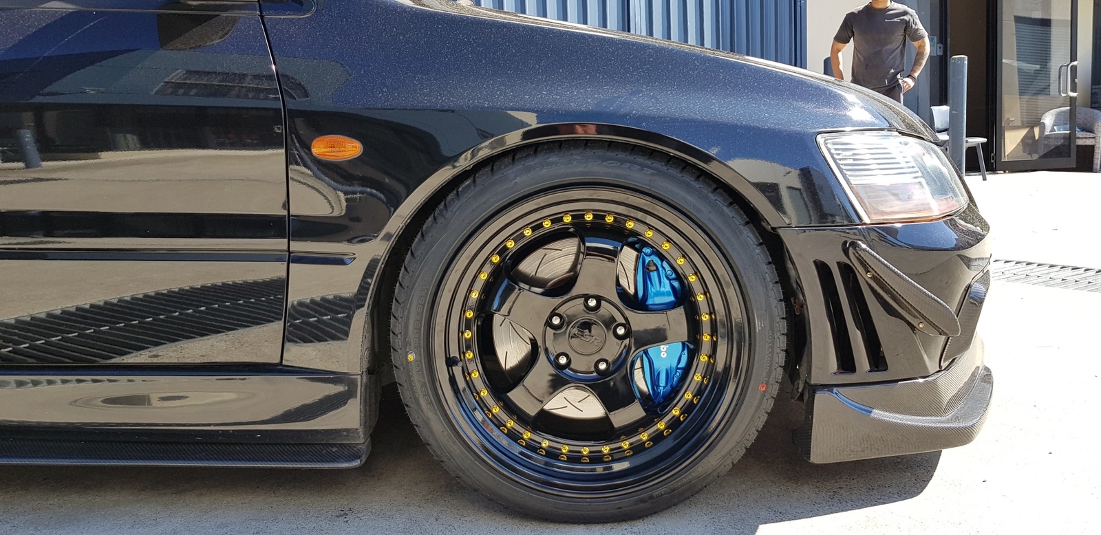 ESR SR06 Wheels Gloss Black 18x9.5" Offset+22 PCD5/114.3