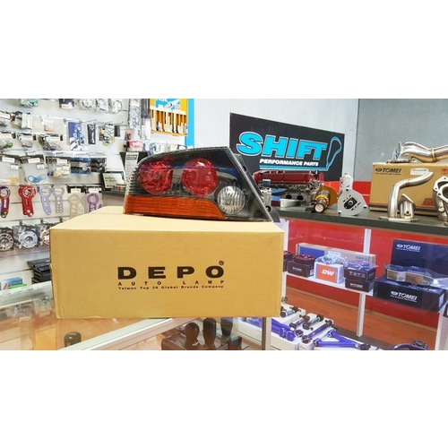 DEPO Mitsubishi EVO 8MR Style Black Tail Lights