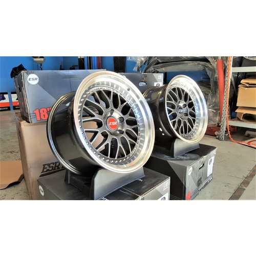 ESR SR01 Wheels Gunmetal With Machined Dish 18x9.5"