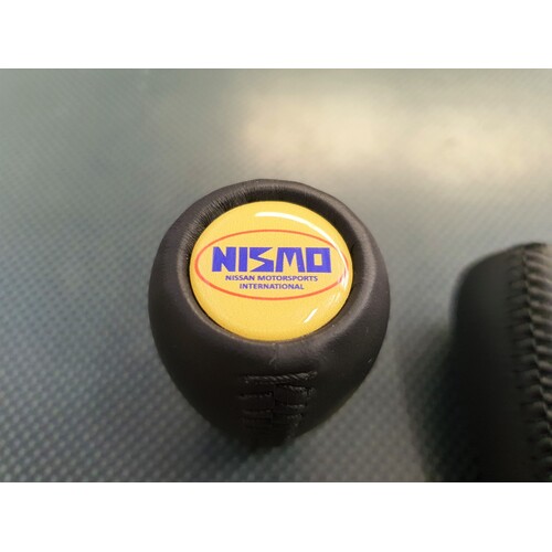 Nismo Style Shift Knob - Yellow Logo/Blue Nissan Silvia Skyline